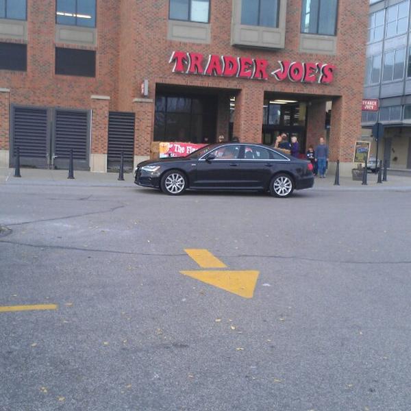 Photo taken at Trader Joe's by Eric E. on 11/16/2013-美国俄亥俄州西湖市场街175 Photo taken at Trader Joe's by Eric E. on 11/16/2013