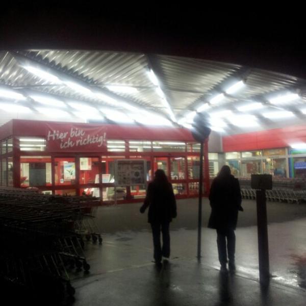 Photo taken at Kaufland Soest by Rypzylon M. on 10/29/2012-德国北莱茵威斯特法伦州索斯特参议员施瓦茨环24 Photo taken at Kaufland Soest by Rypzylon M. on 10/29/2012