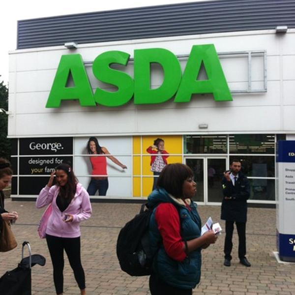 Photo taken at ASDA by Panagiotis M. on 7/31/2012-英国伦敦埃德蒙顿西芒1号 Photo taken at ASDA by Panagiotis M. on 7/31/2012