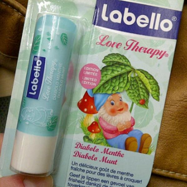 Photo taken at Monoprix by Raphaelle D. on 3/21/2012-法国巴黎马勒塞尔布大道43号 Photo taken at Monoprix by Raphaelle D. on 3/21/2012