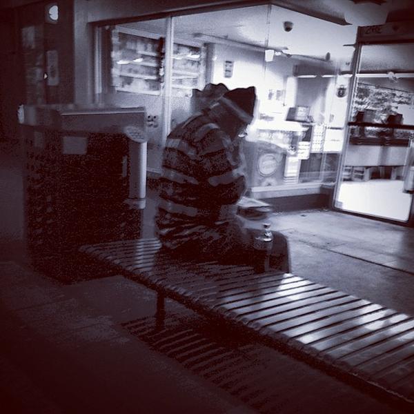 Photo taken at Coles by Lee A. on 3/20/2013-澳大利亚维多利亚州墨尔本克雷蒙天鹅街194-196 Photo taken at Coles by Lee A. on 3/20/2013