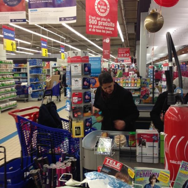Carrefour 法国阿基坦萨特鲁维尔蓬图瓦兹路