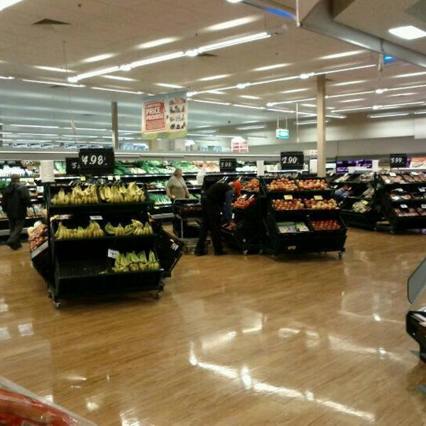 Photo taken at Coles by Jacques K. on 11/25/2011