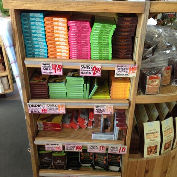 Photo taken at Trader Joe's by Gary S. on 11/14/2012-美国阿利桑那州凤凰城乳木果大道东4726 Photo taken at Trader Joe's by Gary S. on 11/14/2012