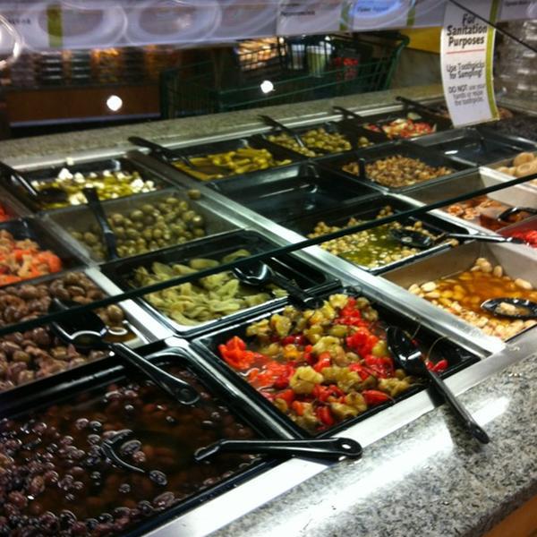 Photo taken at Whole Foods Market by Dmitry D. on 8/13/2012-加利福尼亚州库比蒂诺史蒂文斯希大道20955号 Photo taken at Whole Foods Market by Dmitry D. on 8/13/2012