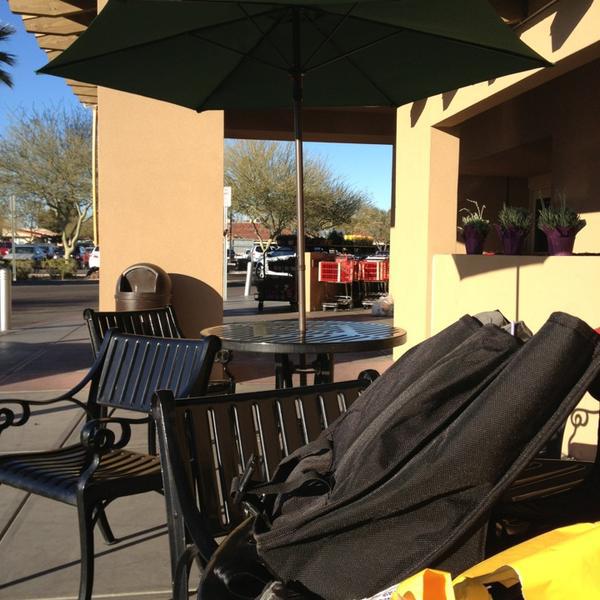 Photo taken at Trader Joe's by Elizabeth B. on 1/19/2013-亚利桑那州凤凰城北部第二十大街4821号 Photo taken at Trader Joe's by Elizabeth B. on 1/19/2013