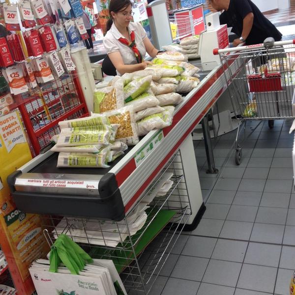 Photo taken at Auchan by Michele P. on 7/12/2014-意大利伦巴第马扎诺阿尔西德加斯派瑞路6 Photo taken at Auchan by Michele P. on 7/12/2014