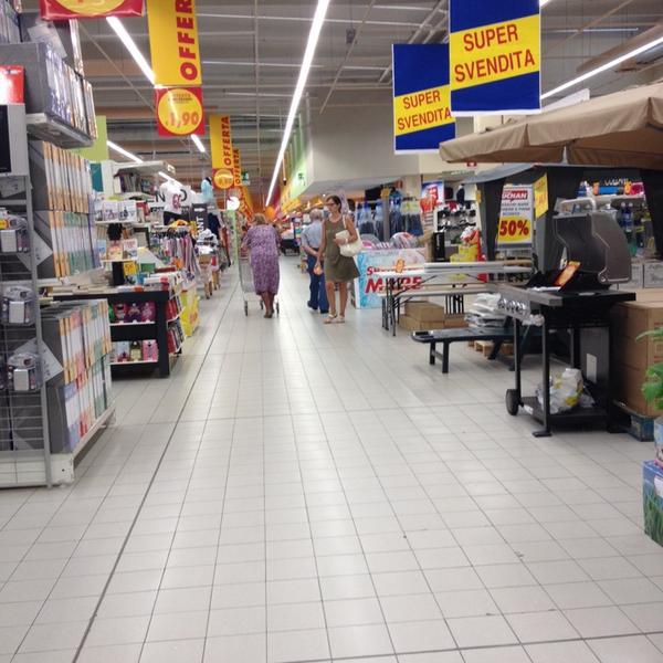 Photo taken at Auchan by Jamba t. on 7/16/2014-意大利伦巴第马扎诺阿尔西德加斯派瑞路6 Photo taken at Auchan by Jamba t. on 7/16/2014