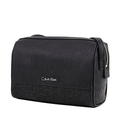 Calvin Klein/卡尔文克雷恩时尚简约单肩斜挎包K60K601121 Calvin Klein/卡尔文克雷恩时尚简约单肩斜挎包K60K601121