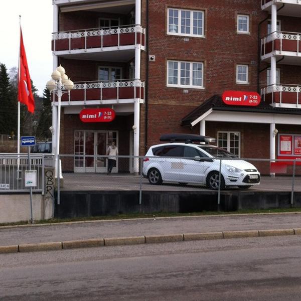 Photo taken at Rimi by Ariel P. on 3/26/2012