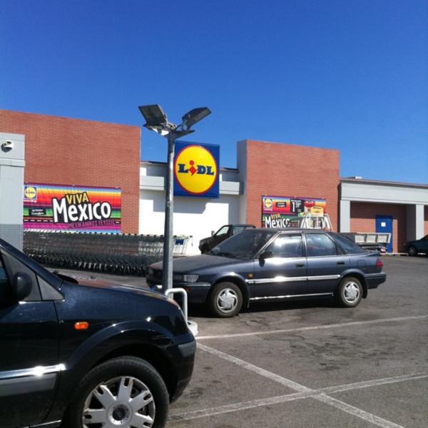 Photo taken at Lidl by Μανώλης Π. on 9/6/2011