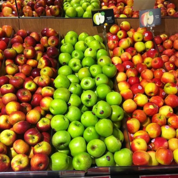 Photo taken at ICA Nära Sergels Torg by Wouter V. on 11/28/2012