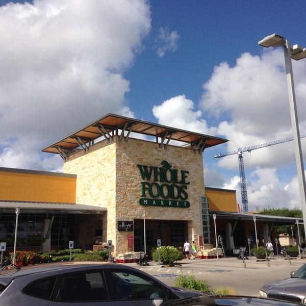 Photo taken at Whole Foods Market by Andy M. on 6/16/2013-德克萨斯州休斯敦达拉斯街701 Photo taken at Whole Foods Market by Andy M. on 6/16/2013
