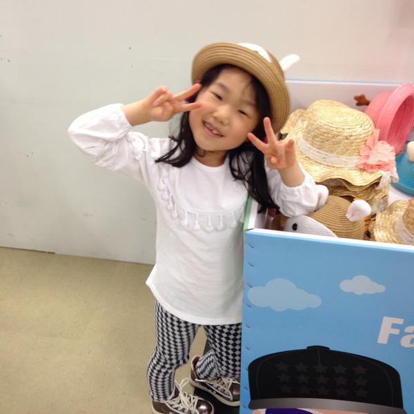 Photo taken at 홈플러스 (Home plus) by 영찬 김. on 4/5/2015-首尔市道峰区道峰路678号(放鹤店) Photo taken at 홈플러스 (Home plus) by 영찬 김. on 4/5/2015