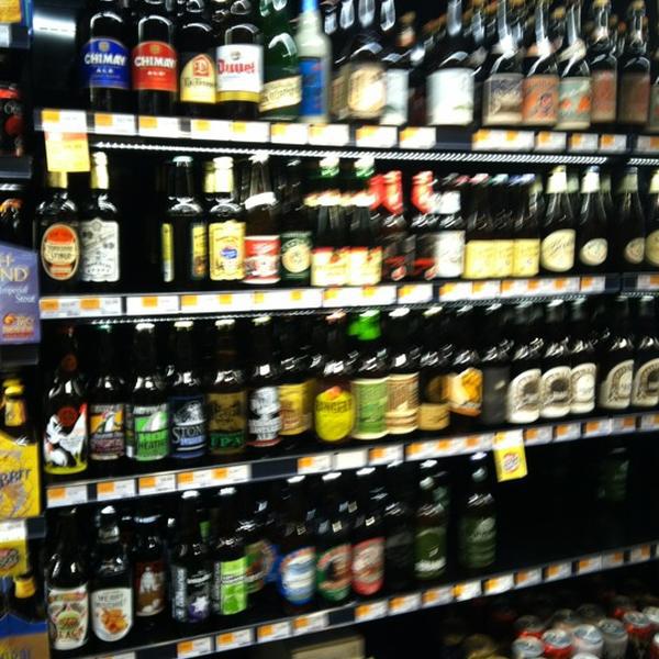 Photo taken at Whole Foods Market by Kerry B. on 1/11/2013-伊利诺 芝加哥阿什兰大道3300(西学院街) Photo taken at Whole Foods Market by Kerry B. on 1/11/2013