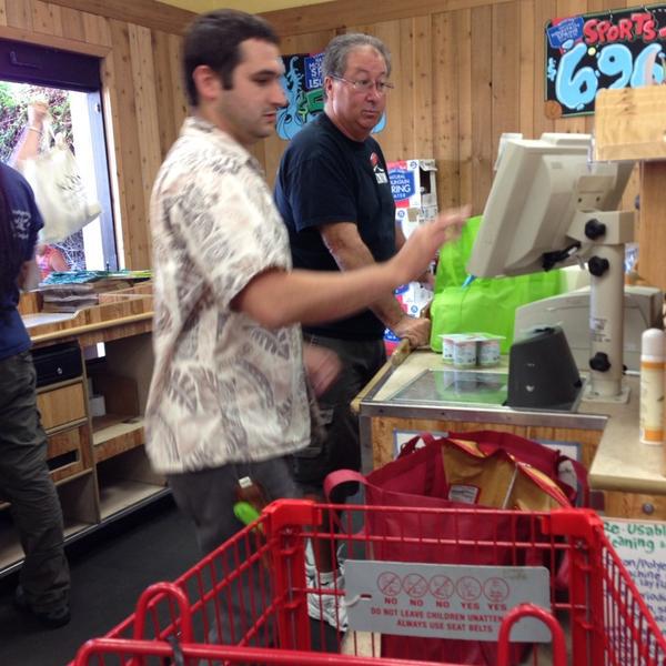 Photo taken at Trader Joe's by Kevin W. on 9/22/2013-美国加利福尼亚州费利蒙淘金路39324 Photo taken at Trader Joe's by Kevin W. on 9/22/2013