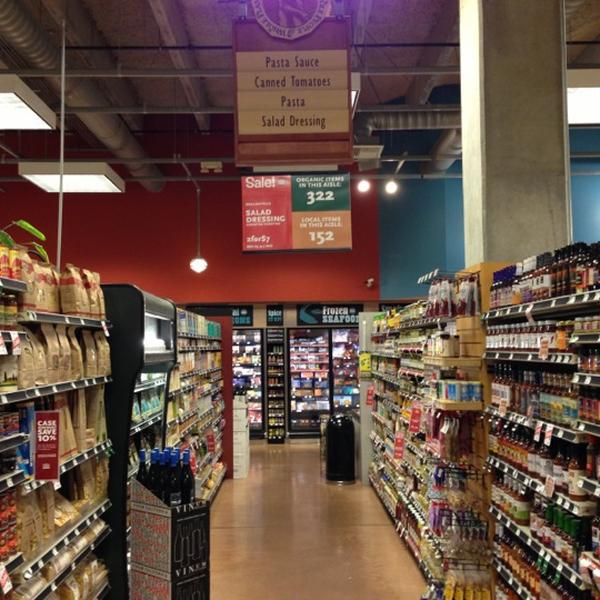 Photo taken at Whole Foods Market by Chad R. on 11/5/2012-加利福尼亚州圣地亚哥市学府大道(在第7大道)711 Photo taken at Whole Foods Market by Chad R. on 11/5/2012