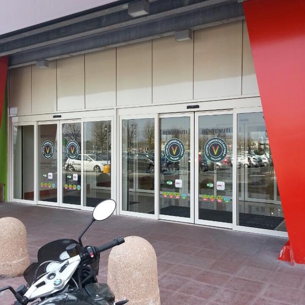 Photo taken at Centro Commerciale Auchan by Federico L. on 3/10/2014-意大利伦巴第维莫德罗内11号国际公路上行229公里 Photo taken at Centro Commerciale Auchan by Federico L. on 3/10/2014