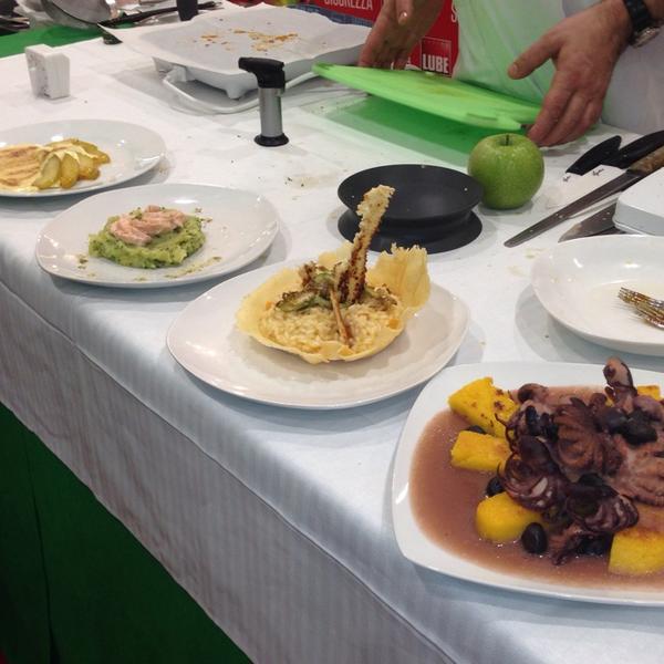 Photo taken at Centro Commerciale Auchan by Orso B. on 2/16/2014-意大利伦巴第维莫德罗内11号国际公路上行229公里 Photo taken at Centro Commerciale Auchan by Orso B. on 2/16/2014