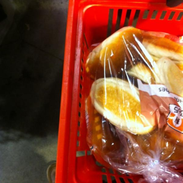 Photo taken at Proxy Delhaize by Mathijs B. on 12/21/2011