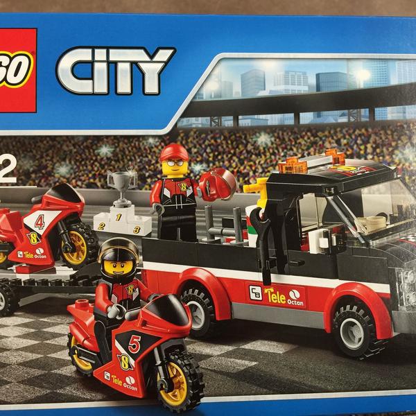 Photo taken at 이마트 (E-Mart) by Idle on 2/1/2015-京畿道城南盆塘区134易买得超市 Photo taken at 이마트 (E-Mart) by Idle on 2/1/2015