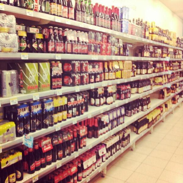 Photo taken at Smatch by Rufina S. on 4/8/2013