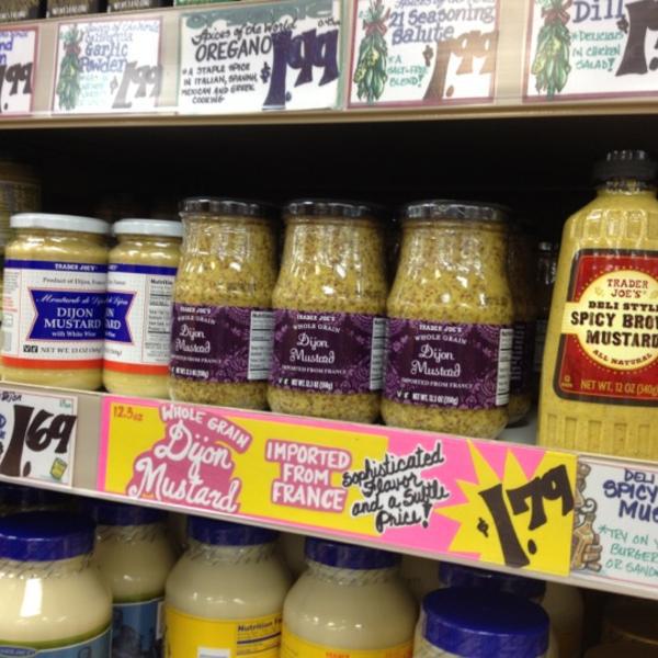 Photo taken at Trader Joe's by Najung K. on 7/16/2012-加利福尼亚州南帕萨迪纳盛大大道团街613号 Photo taken at Trader Joe's by Najung K. on 7/16/2012