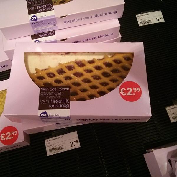 Photo taken at Albert Heijn by Nebojsa K. on 2/20/2014-荷兰北荷兰省阿姆斯特丹埃兰兹运河13a Photo taken at Albert Heijn by Nebojsa K. on 2/20/2014