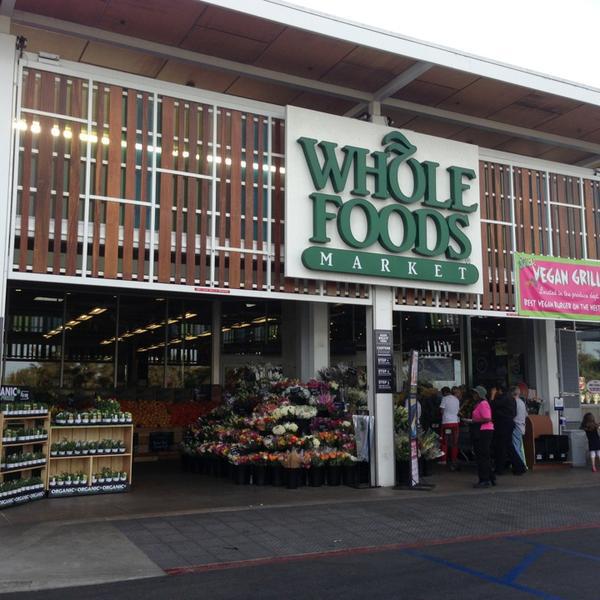 Photo taken at Whole Foods Market by Ken R. on 3/2/2013-加利福尼亚州威尼斯林肯大道225号 Photo taken at Whole Foods Market by Ken R. on 3/2/2013