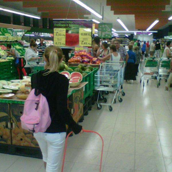 Photo taken at Mercadona by Max Videus G. on 8/28/2013