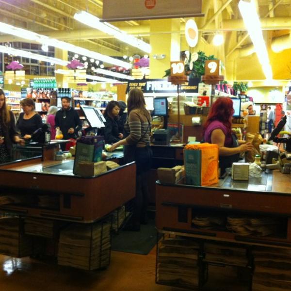 Photo taken at Whole Foods Market by Emy D. on 11/13/2012-奥勒冈州波兰特12大道西南路沙发街1210号 Photo taken at Whole Foods Market by Emy D. on 11/13/2012