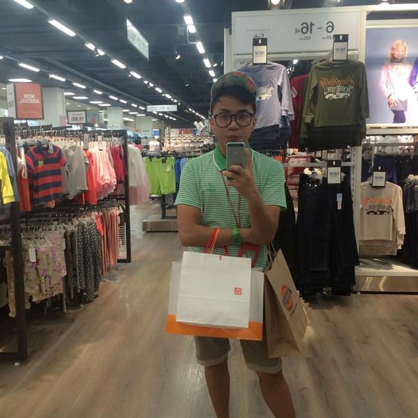 Photo taken at 홈플러스 / Home Plus by John Yui A. on 8/16/2014