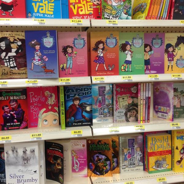 Big W超市阿德莱德店 南澳洲海滨路柱廊购物中心Big W超市