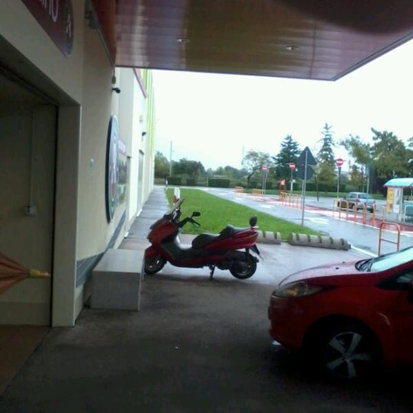 Photo taken at Auchan by Alessandro C. on 9/12/2012-意大利伦巴第贝尔加莫卡尔杜奇大街55 Photo taken at Auchan by Alessandro C. on 9/12/2012