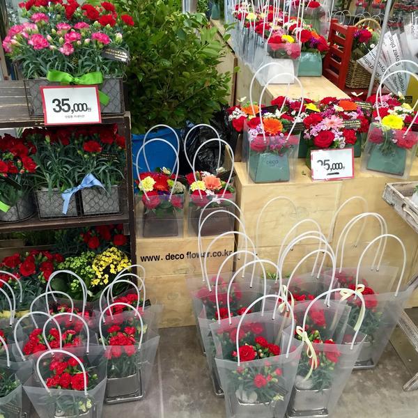 Photo taken at 홈플러스 (Home plus) by Minos on 5/7/2015-首尔市松坡区蚕室洞新川路6路16号 Photo taken at 홈플러스 (Home plus) by Minos on 5/7/2015