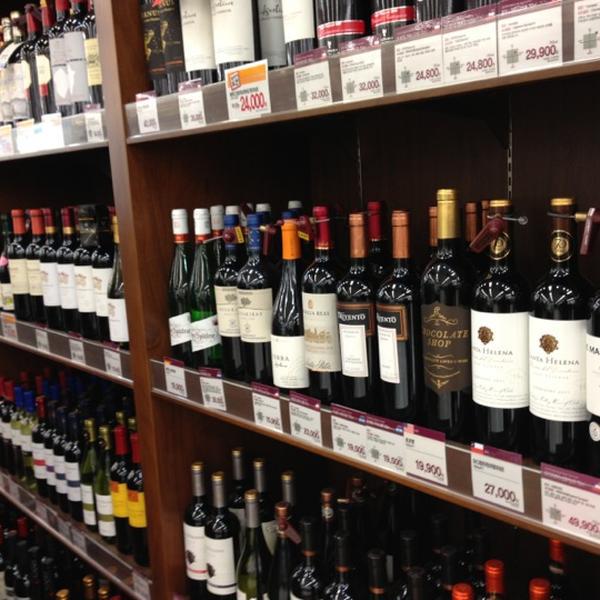 Photo taken at 이마트 (E-Mart) by sesajoon on 12/15/2012-忠清北道忠州市新尼面中原洞3420易买得超市 Photo taken at 이마트 (E-Mart) by sesajoon on 12/15/2012