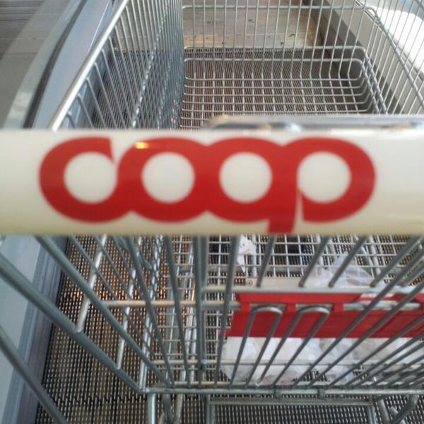 Photo taken at Coop Zola by Peter J B. on 5/15/2014