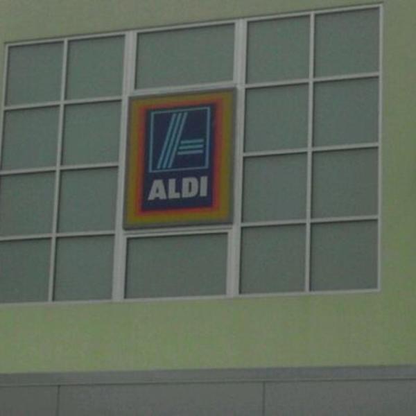 Photo taken at Aldi by Freddy Q. on 5/31/2012