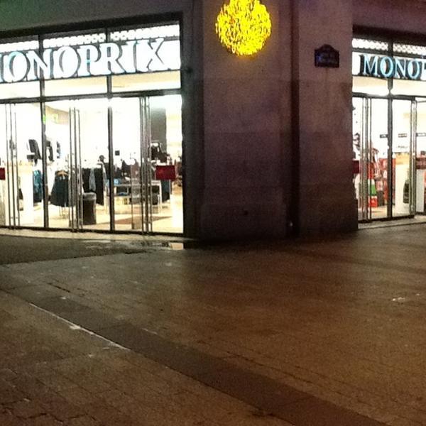 Photo taken at Monoprix by TeeFa on 12/4/2012-法国巴黎香榭丽舍大街52号 Photo taken at Monoprix by TeeFa on 12/4/2012