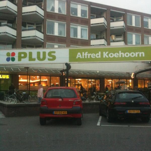 Photo taken at PLUS by Arjan S. on 11/9/2011