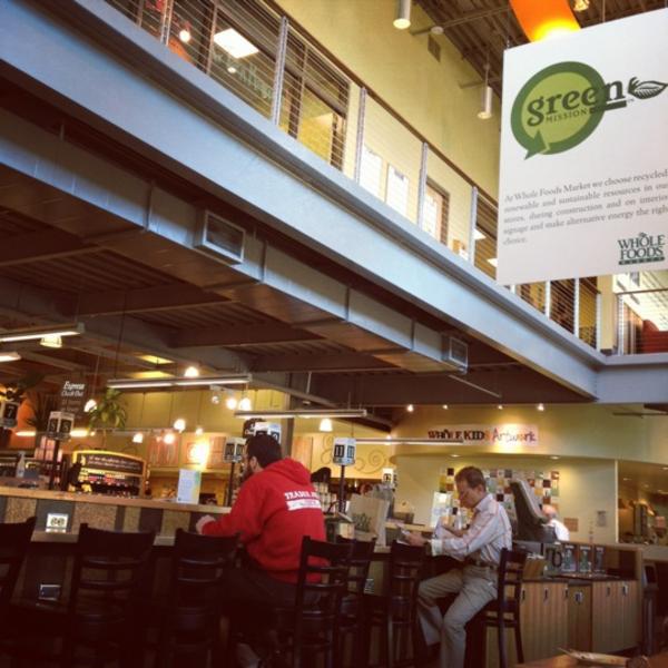 Photo taken at Whole Foods Market by Jen Y. on 4/15/2012-田纳西州纳什维尔市希尔斯伯勒帕克(在沃菲尔德区)4021 Photo taken at Whole Foods Market by Jen Y. on 4/15/2012