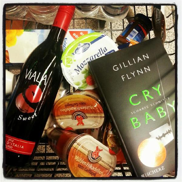 Photo taken at EDEKA by Ayyas Banu U. on 4/26/2014