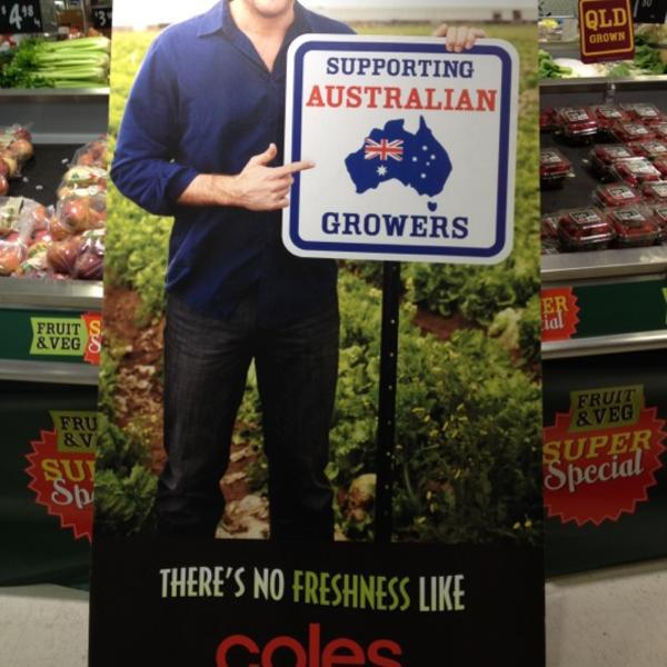 Photo taken at Coles by tsvnq on 7/12/2012-昆士兰州4814 阿特肯维尔 内森街(罗斯河路) Photo taken at Coles by tsvnq on 7/12/2012