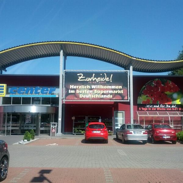 Photo taken at EDEKA by Daniela S. on 8/1/2012