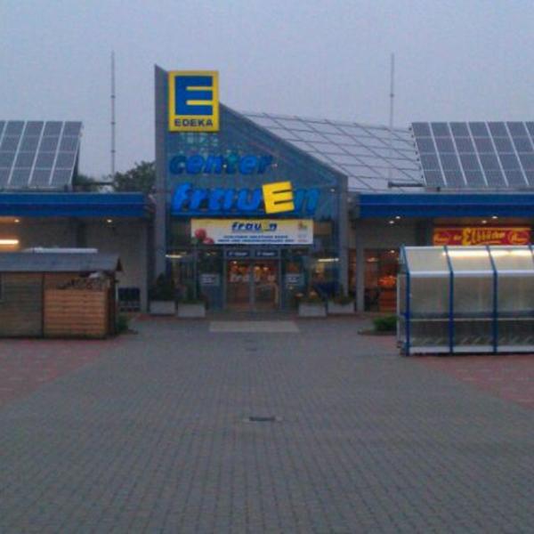 EDEKA Center frauen 德国石勒苏益格荷尔斯泰因州海德汉堡大道145