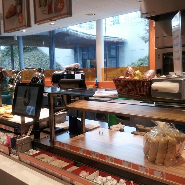 Photo taken at HEMA by Dolly d. on 2/20/2013