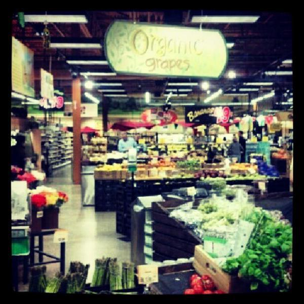 Photo taken at Wegmans by Dennis O. on 12/31/2012-美国新泽西州伍德布里奇木桥中心15 Photo taken at Wegmans by Dennis O. on 12/31/2012