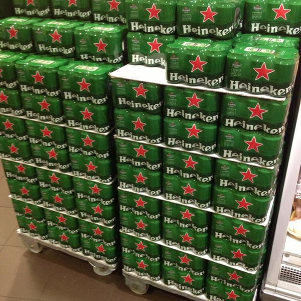 Photo taken at Albert Heijn by Hen s. on 6/8/2013-荷兰阿姆斯特丹科内利斯特罗斯特广场11号 Photo taken at Albert Heijn by Hen s. on 6/8/2013