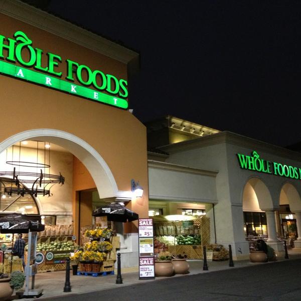 Photo taken at Whole Foods Market by Daisuke M. on 6/4/2013-加利福尼亚州埃尔塞贡多塞普尔维达大道760 Photo taken at Whole Foods Market by Daisuke M. on 6/4/2013