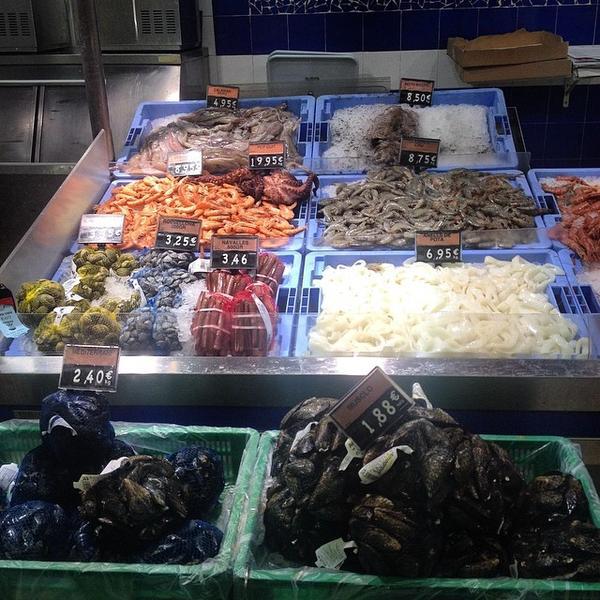 Photo taken at Mercadona by